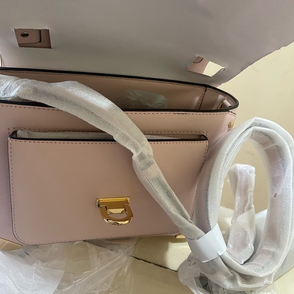 Michael Kors Manhattan Medium Leather Satchel - Picture 9 of 11